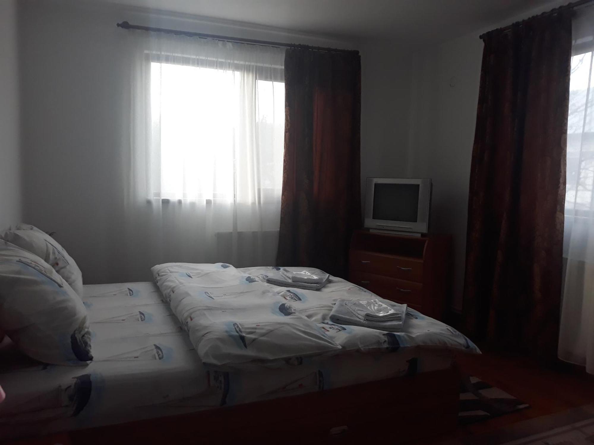 Vila Madudu Vălenii de Munte Esterno foto